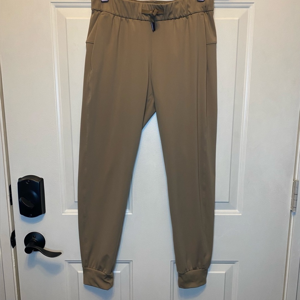 CRZ Yoga Tan Joggers Size XS Super Soft Pockets Drawstring